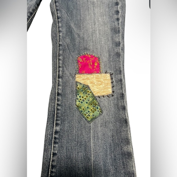 PAIGE Vintage Patchwork Laurel Canyon Bootcut Jean - Picture 3 of 13